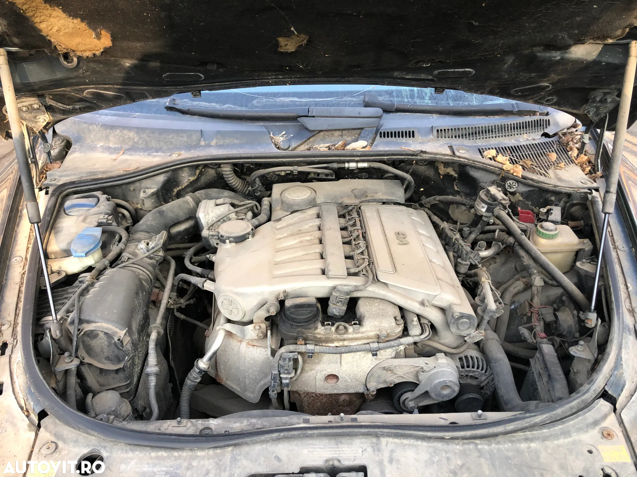 Dezmembrez VW Volkswagen Touareg 3.2 benzina 2006 - 4