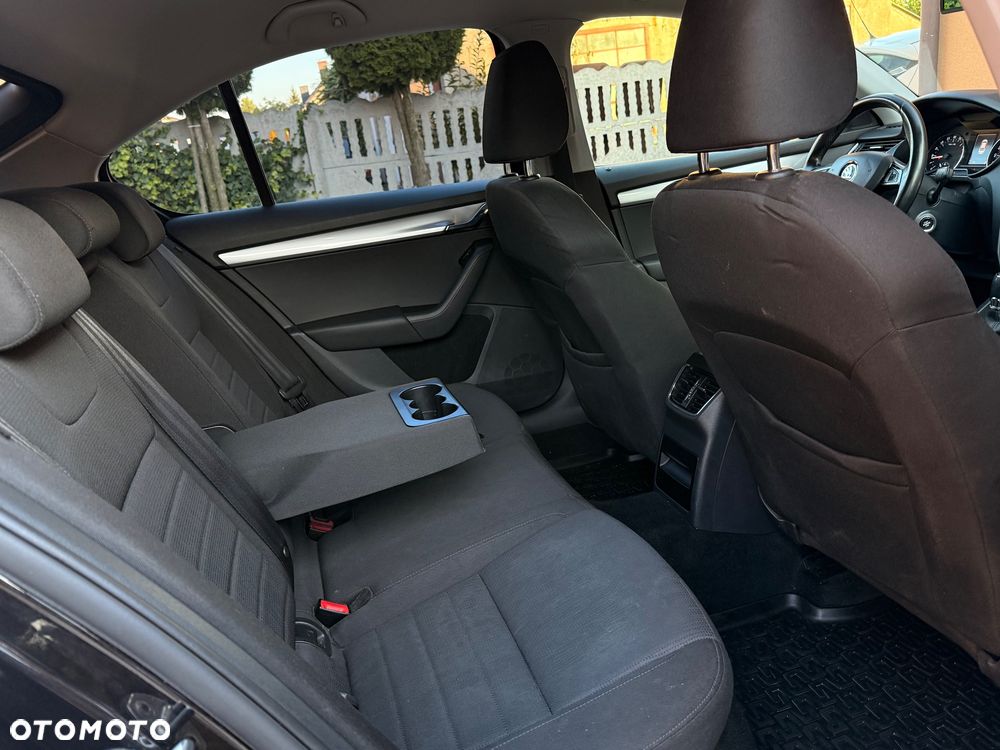 Skoda Octavia 2.0 TDI Drive DSG - 24