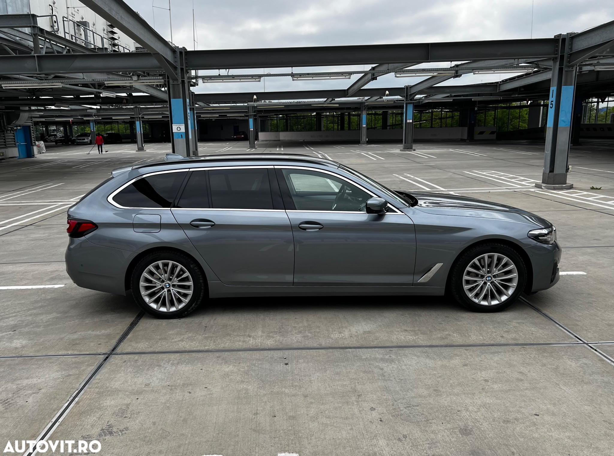 BMW Seria 5 530e xDrive AT PHEV - 8