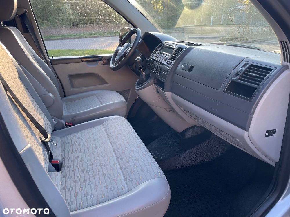 Volkswagen Transporter - 11