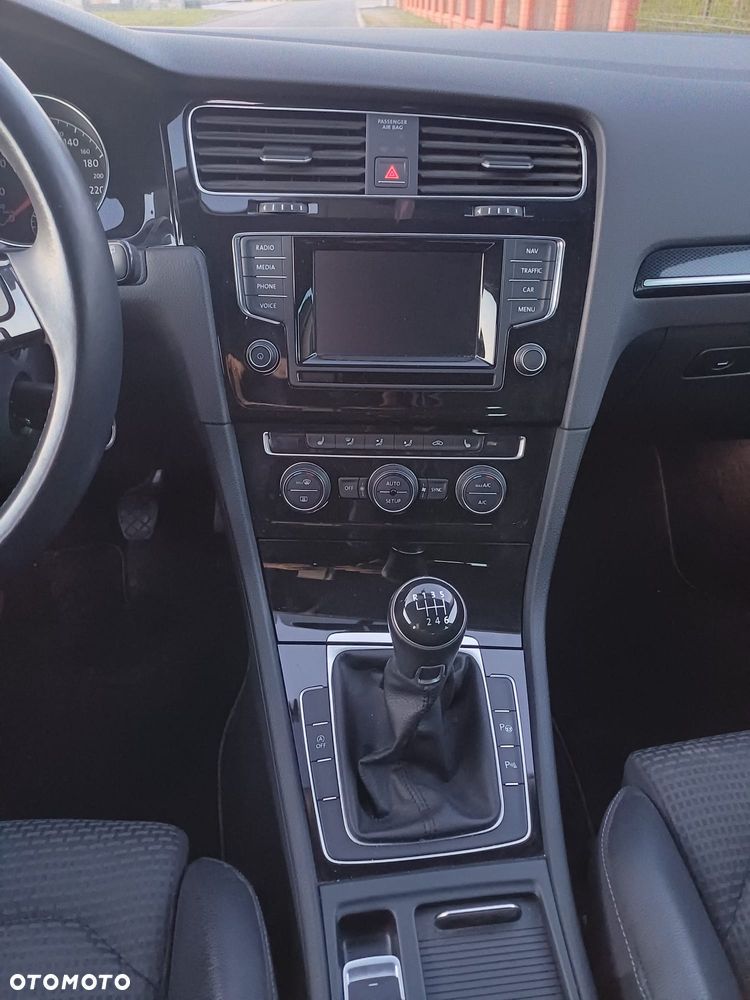 Volkswagen Golf 1.4 TSI BMT Comfortline Perfectline - 17