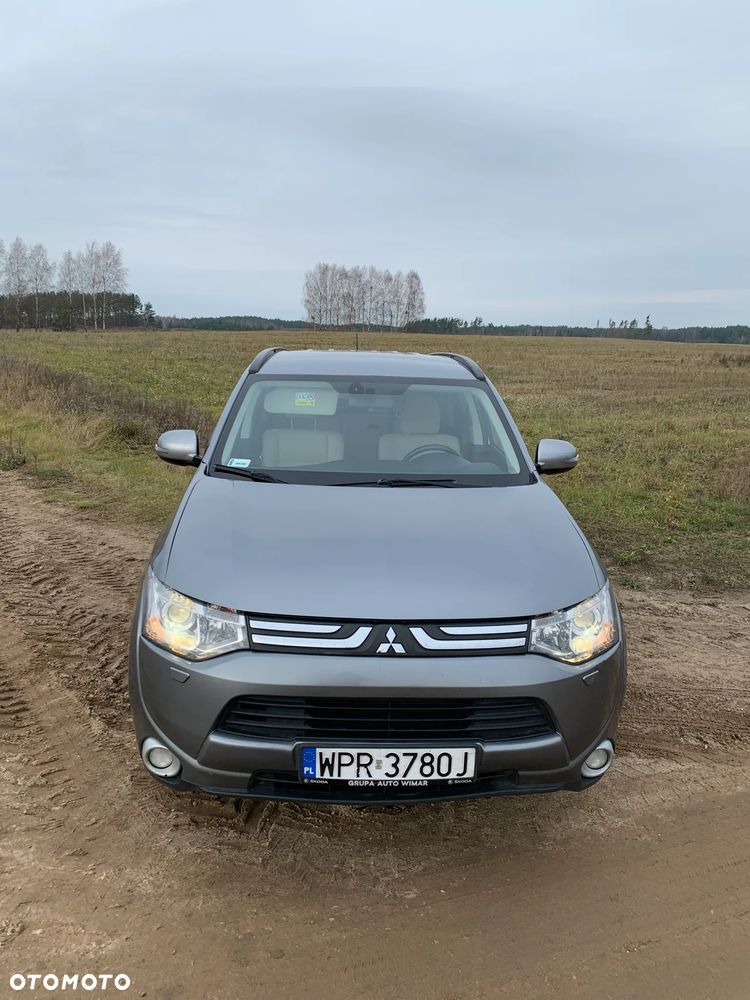 Mitsubishi Outlander 2013 photo 3