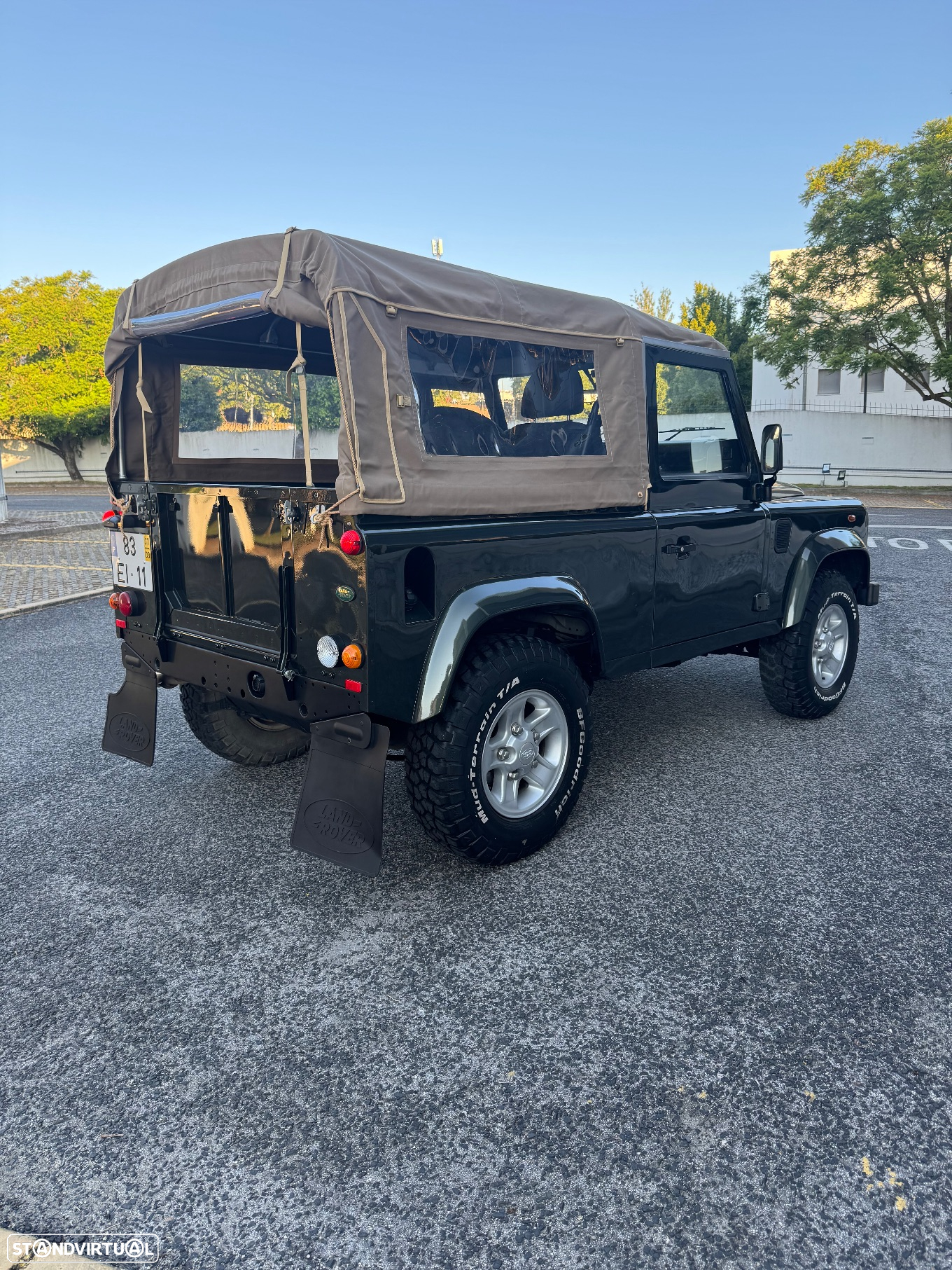 Land Rover Defender 90 SW 2.4 CRD S - 7