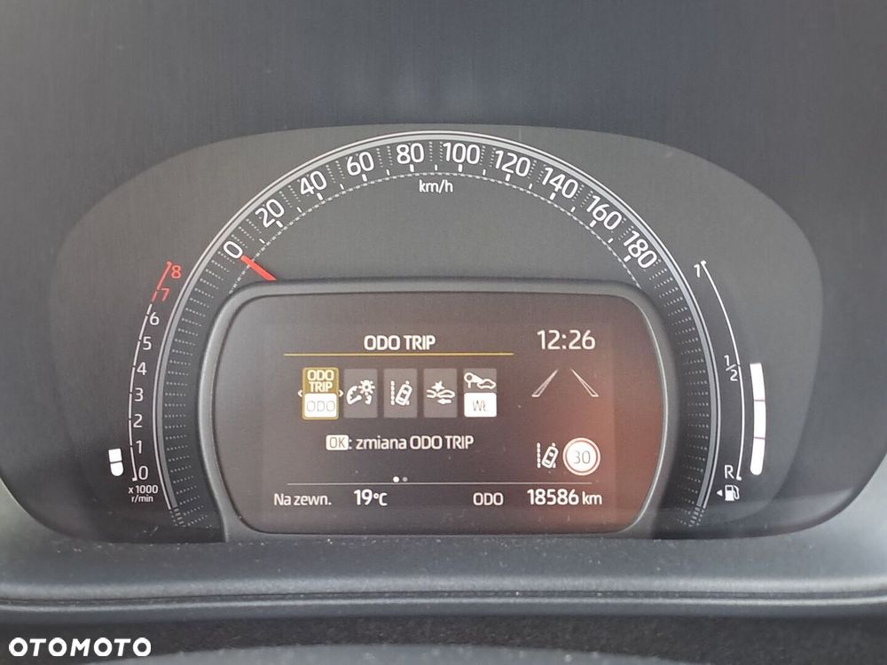 Toyota Aygo X - 16