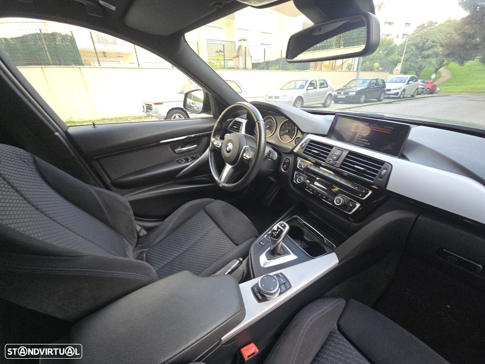 BMW 320 d EfficientDynamics Line Sport Auto - 19
