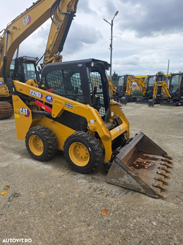 Caterpillar Cat 232 D3 XPS Highflow miniincarcator bobcat minivola - 11