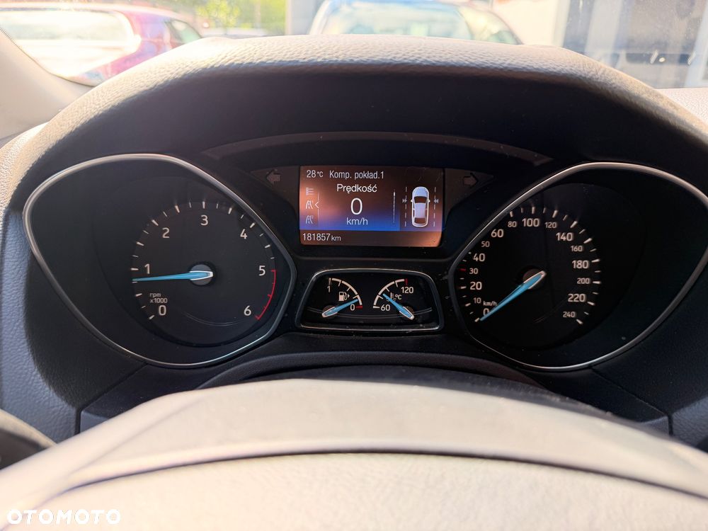 Ford Focus - 8