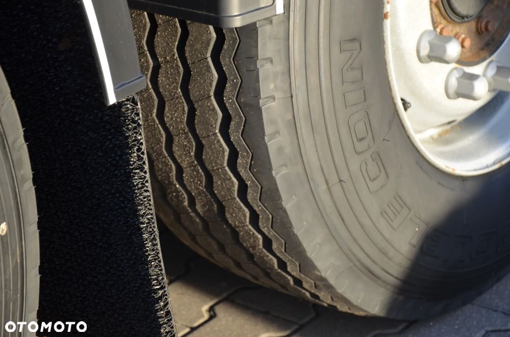 Mega LIGHT / BENALU / WYWROTKA ALU 50 m3 / 10.2023r / KLAPO DRZWI / OŚ POD. / 6150kg / SAF / 0473 - 8