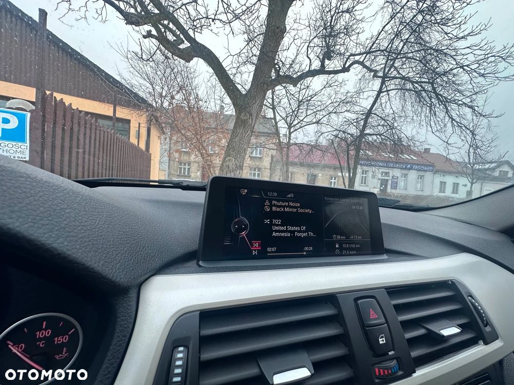 BMW Seria 3 320d - 13