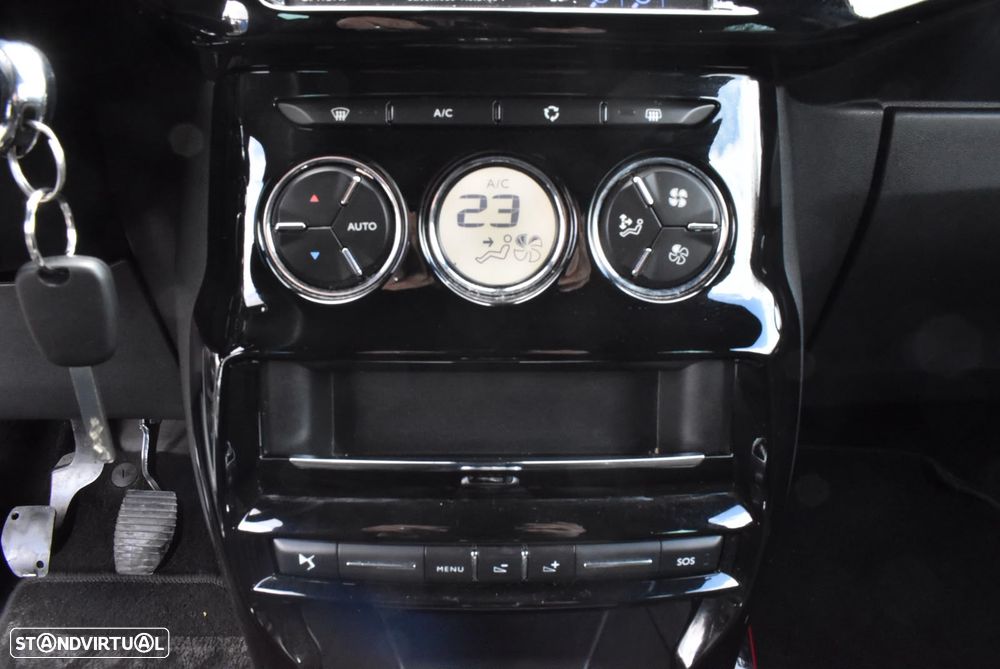 DS DS3 PureTech 82 Chic - 7