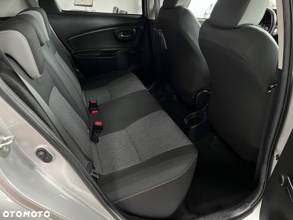 Toyota Yaris 1.5 20th Anniversary - 31