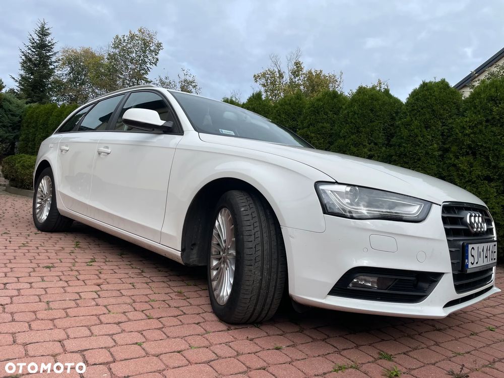 Audi A4 2012 photo 4