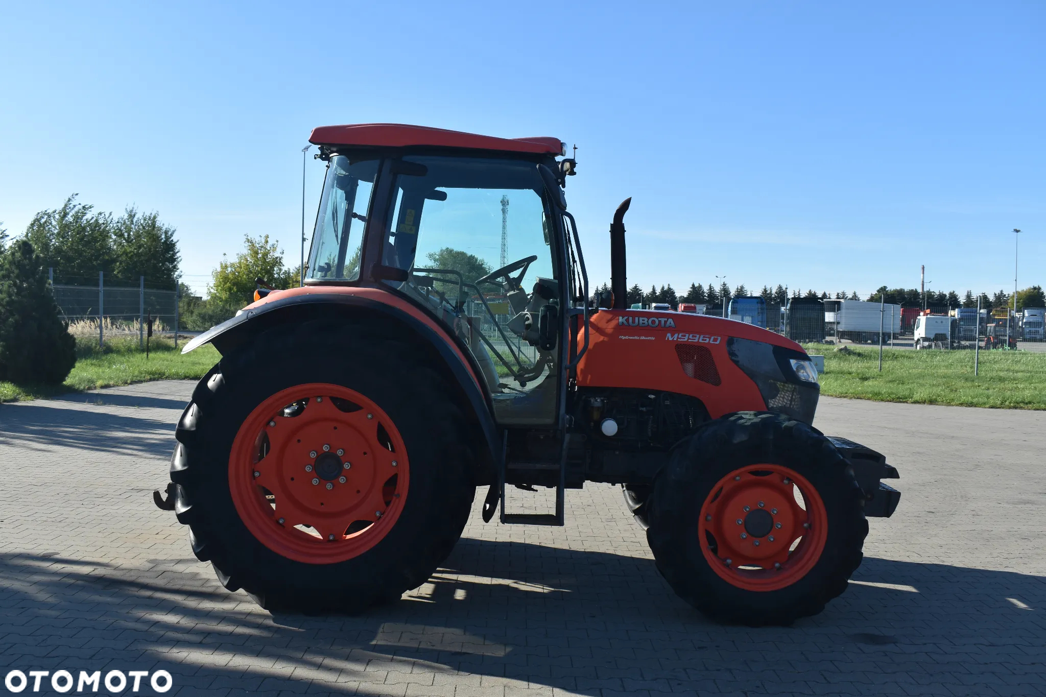 Kubota M9960 - 8