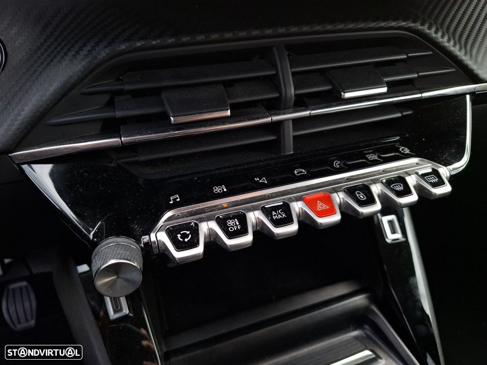 Peugeot 2008 1.2 PureTech Allure Pack - 19
