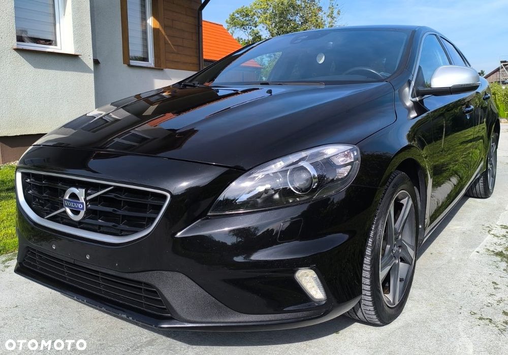 Volvo V40 D2 Drive-E R-Design Momentum - 13