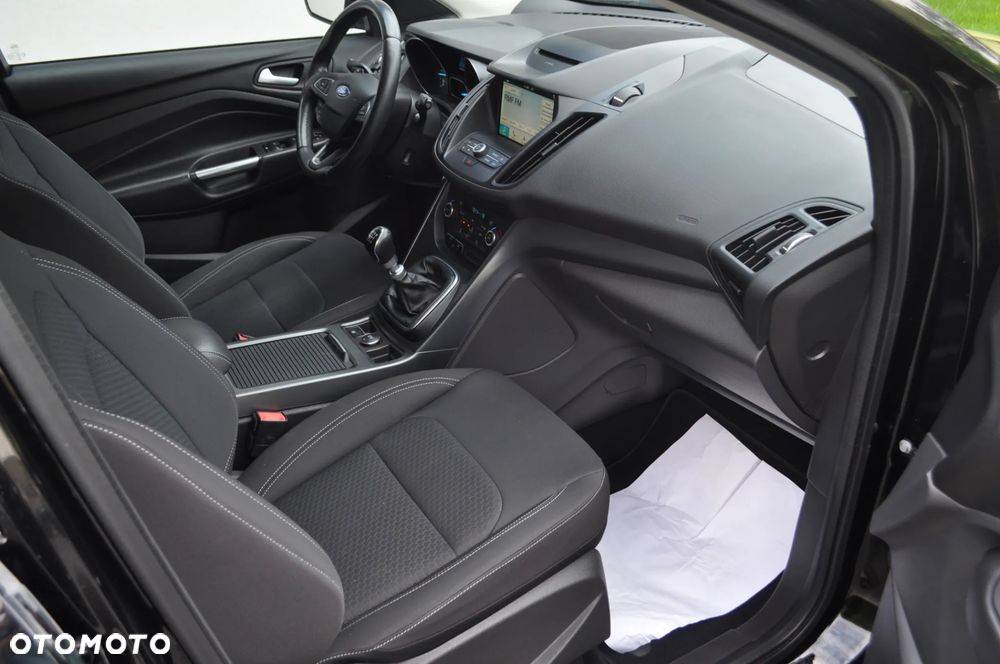Ford Kuga 2.0 TDCi 4x2 Titanium - 21