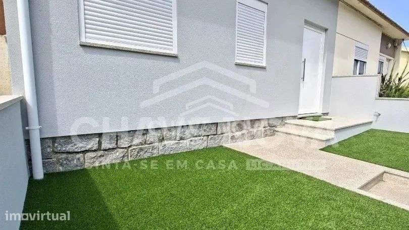 Moradia T1+1, para arrendamento em S. Félix da Marinha - Gaia - Grande imagem: 2/14
