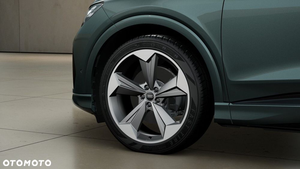 Audi Q4 e-tron - 6