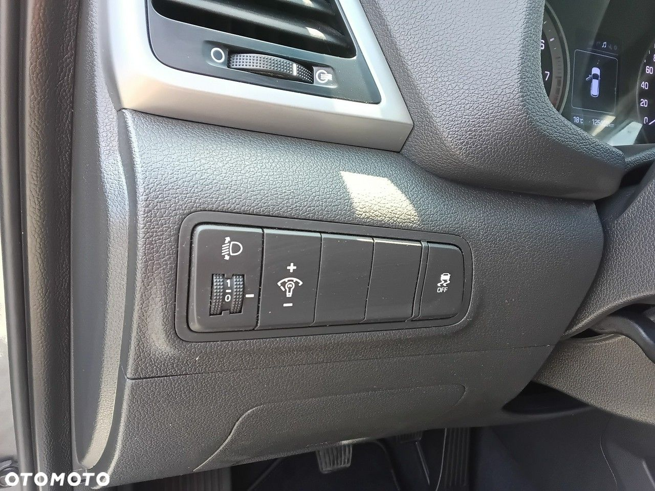 Hyundai Tucson 1.6 GDi Comfort 2WD - 31