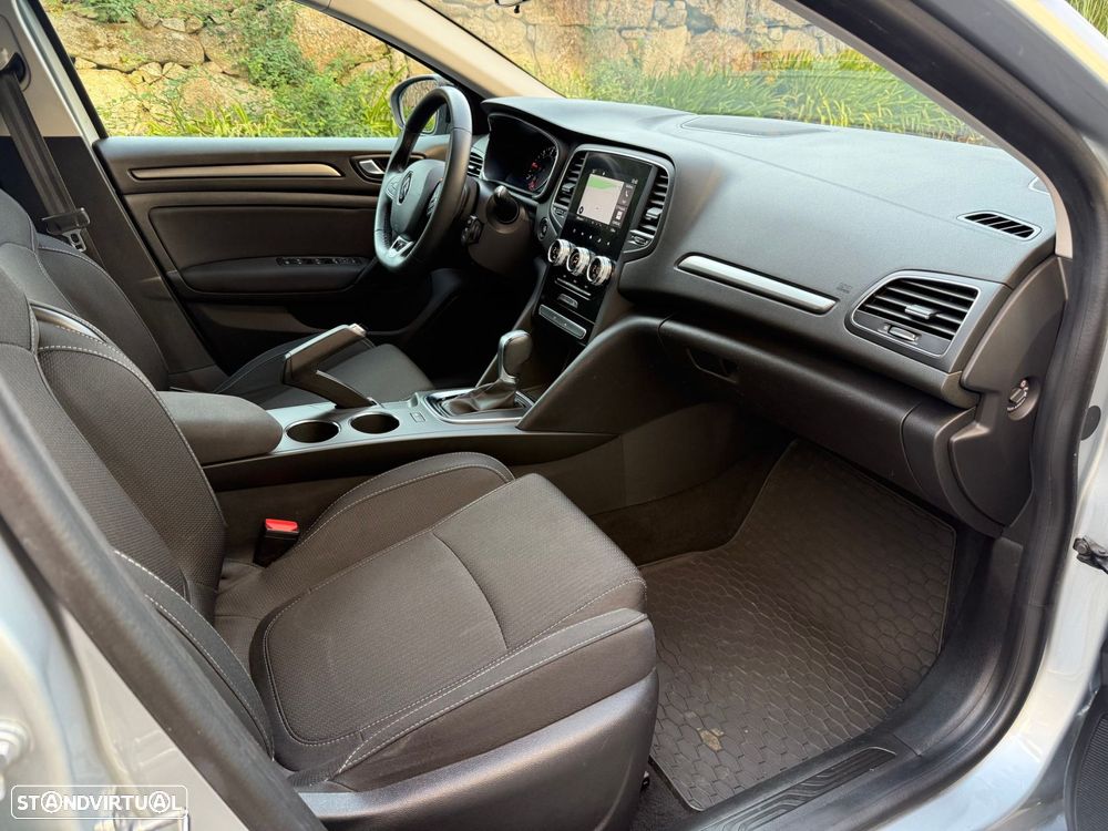Renault Mégane Sport Tourer 1.5 Blue dCi Limited EDC - 20