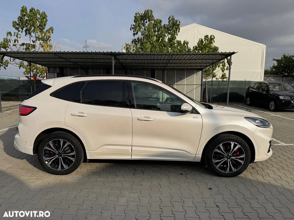 Ford Kuga 2.5 Duratec PHEV ST-LINE - 8