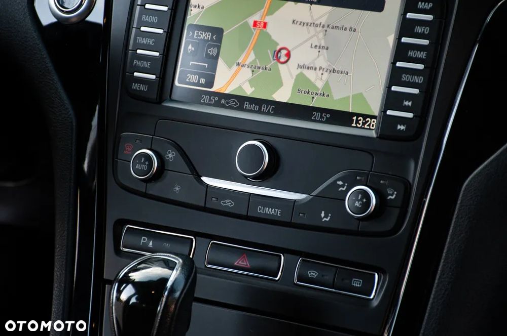 Ford Mondeo 2.2 TDCi Titanium X - 19