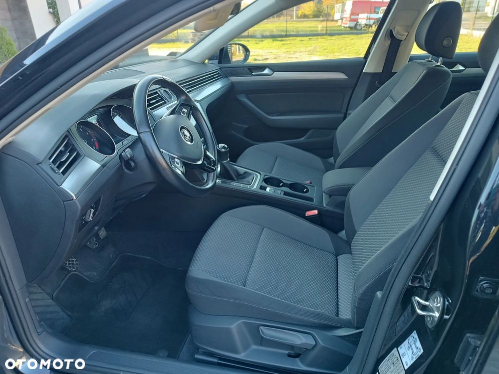Volkswagen Passat 1.5 TSI EVO Trendline - 21
