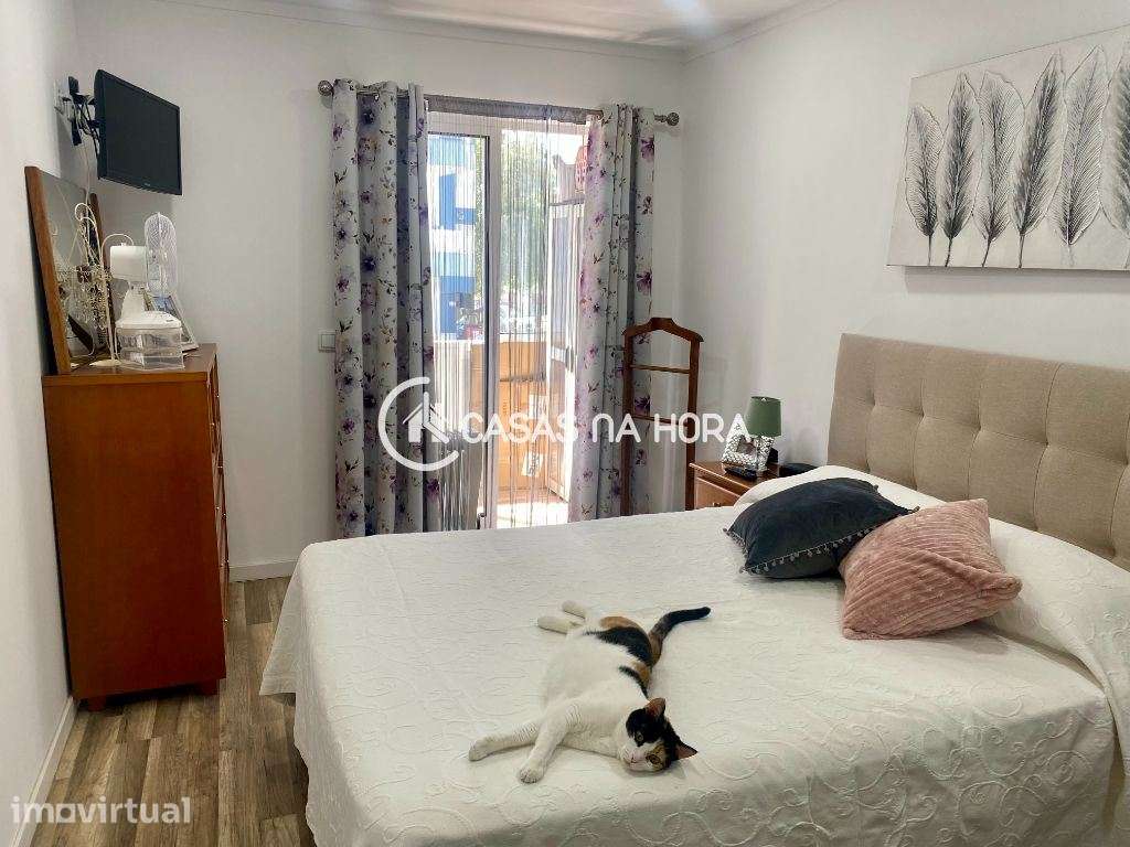 Apartamento T1 na Amora - Grande imagem: 4/17