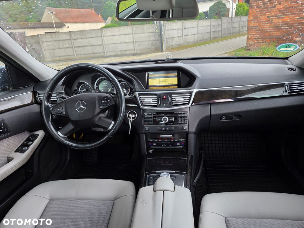 Mercedes-Benz Klasa E 350 CGI BlueEFFICIENCY - 10