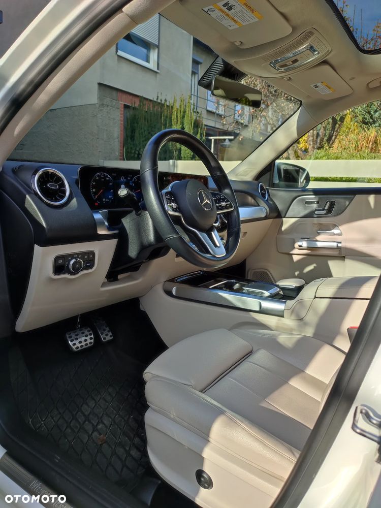 Mercedes-Benz GLB 250 4-Matic 8G-DCT - 9
