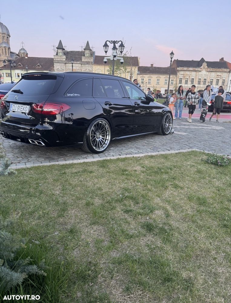Mercedes-Benz C - 8