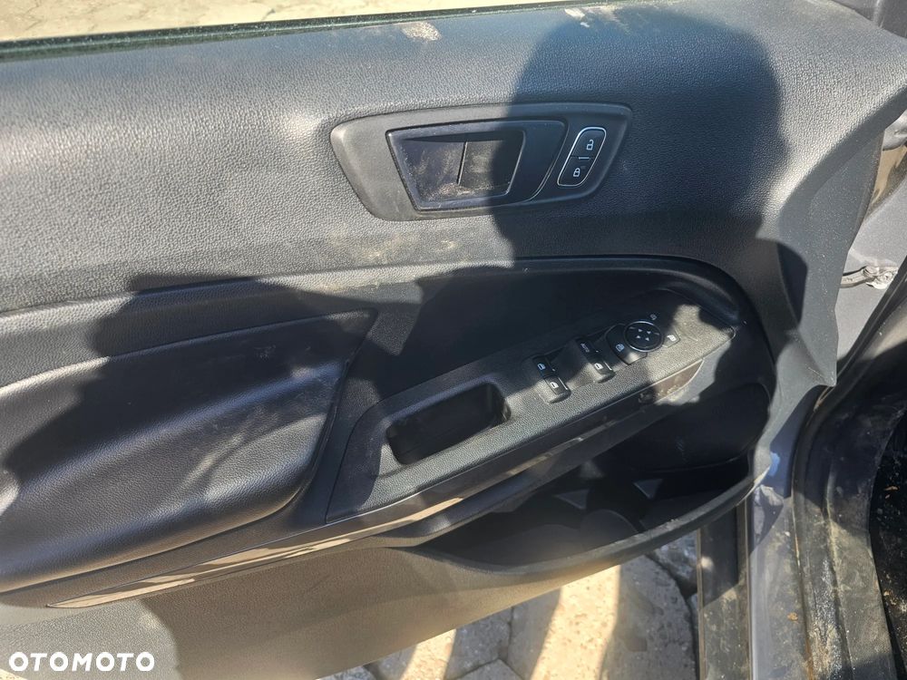Ford EcoSport - 16