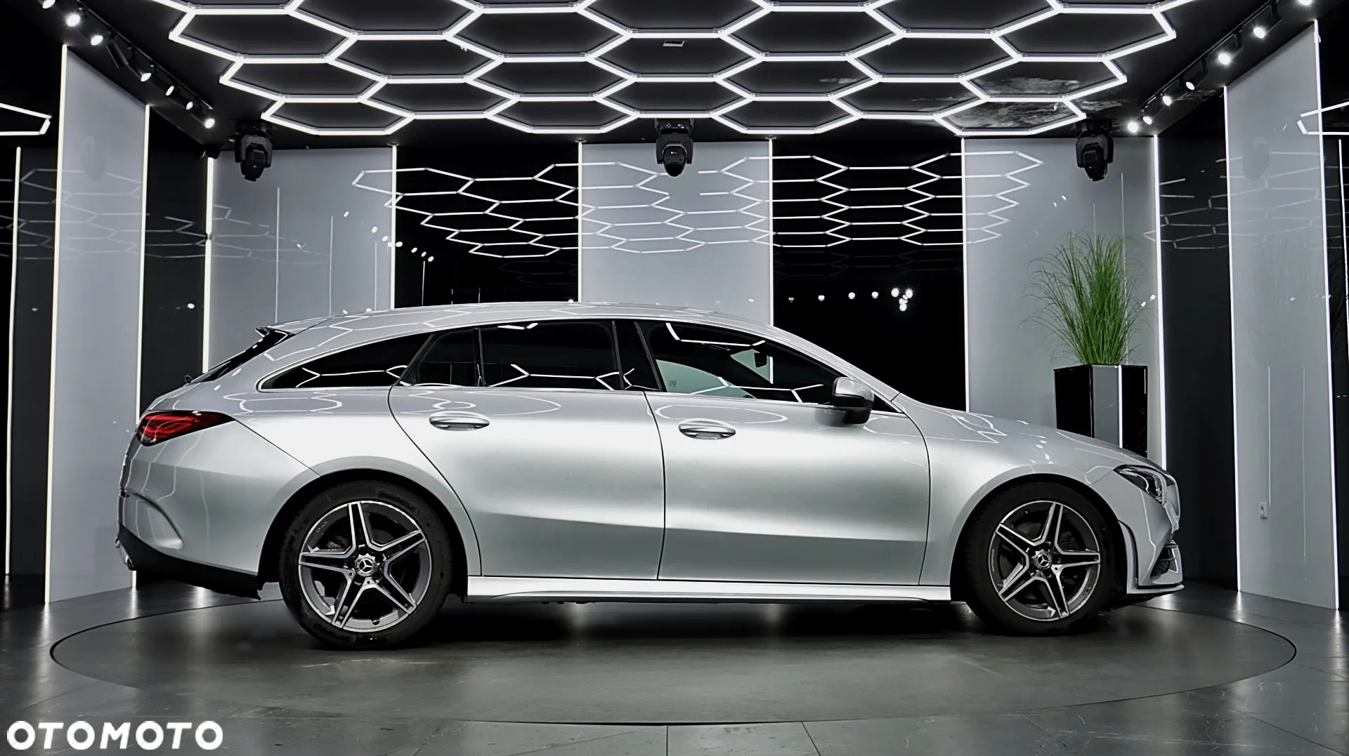 Mercedes-Benz CLA 200 AMG Line 7G-DCT - 11