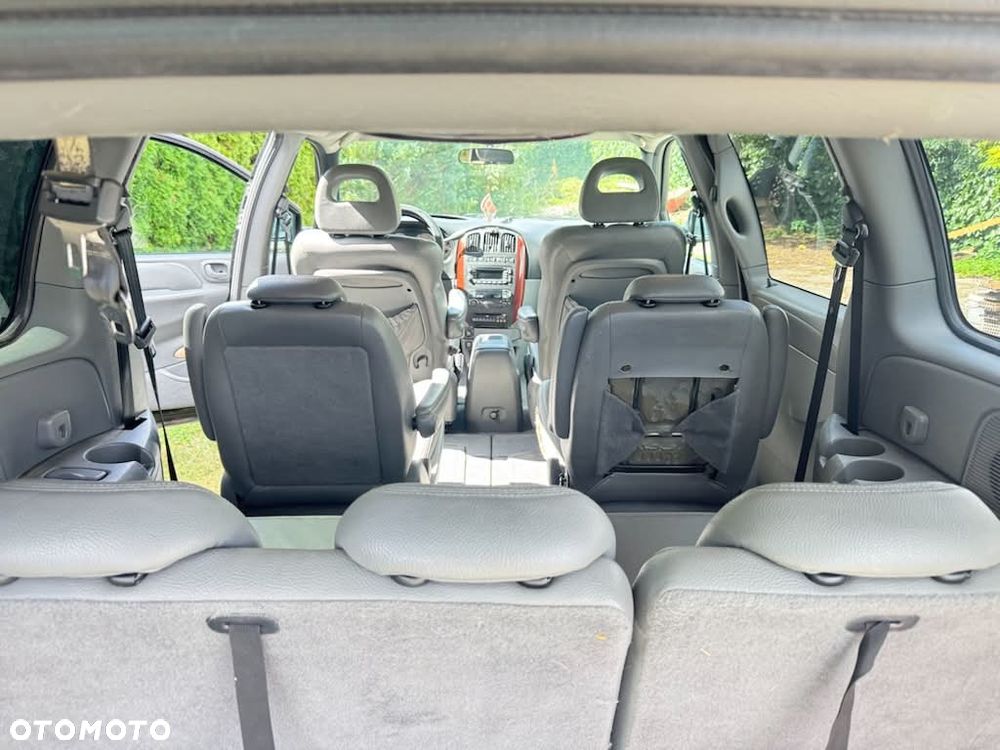 Chrysler Grand Voyager 2.8 CRD Limited S&G - 4