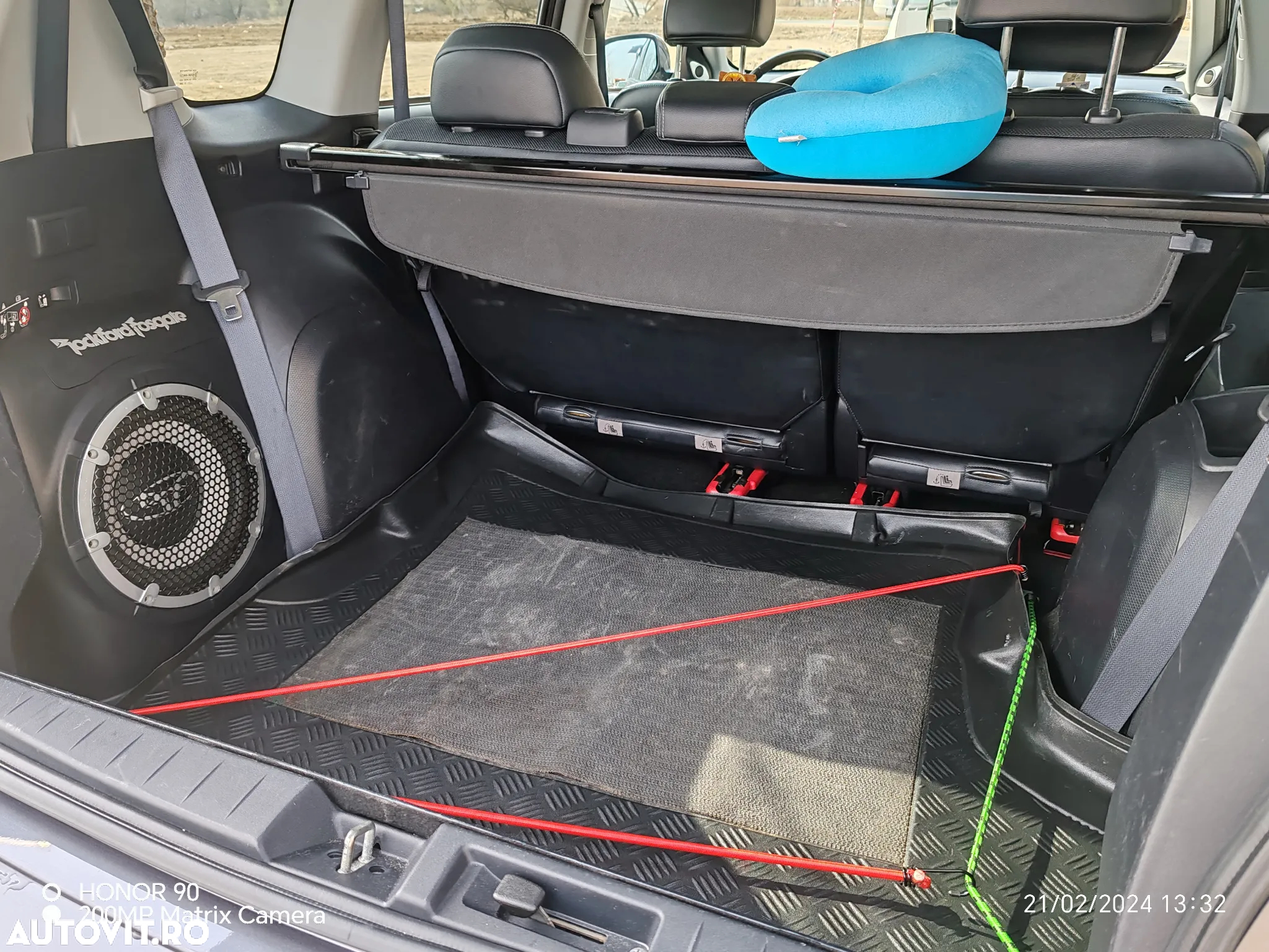 Mitsubishi Outlander - 9