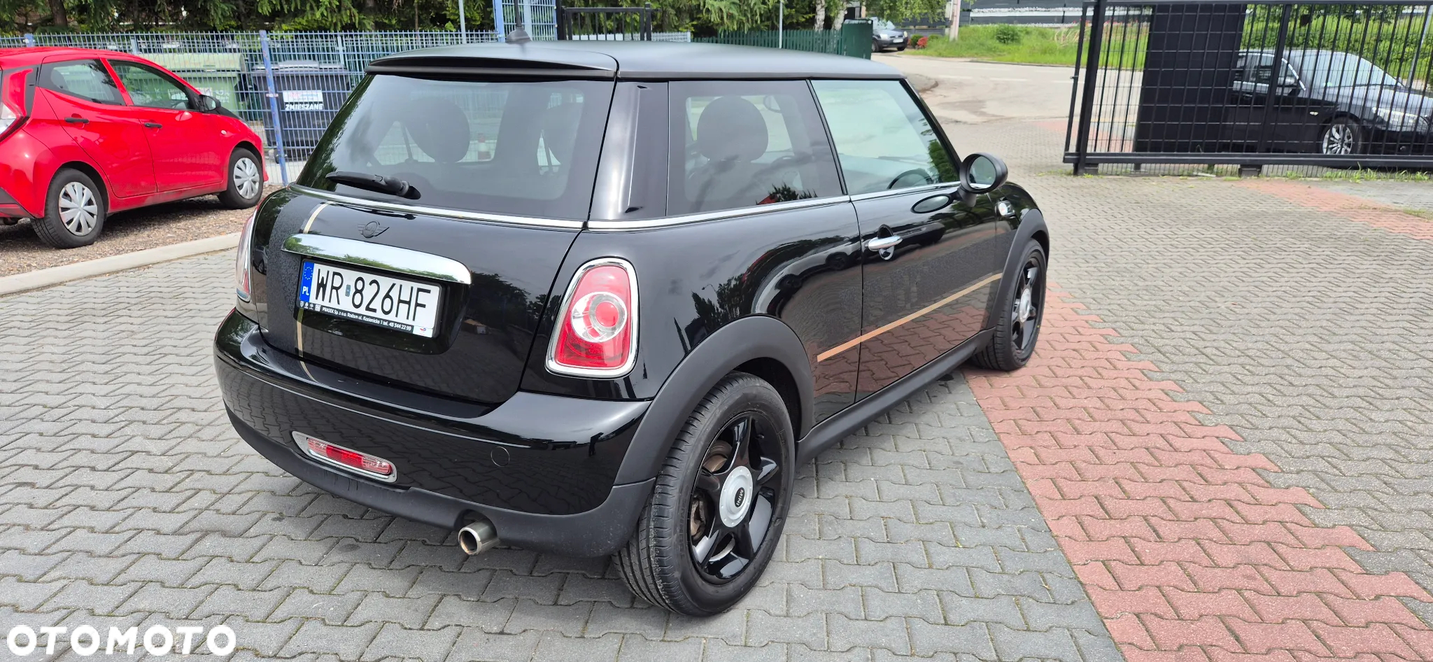 MINI Cooper Standard - 13