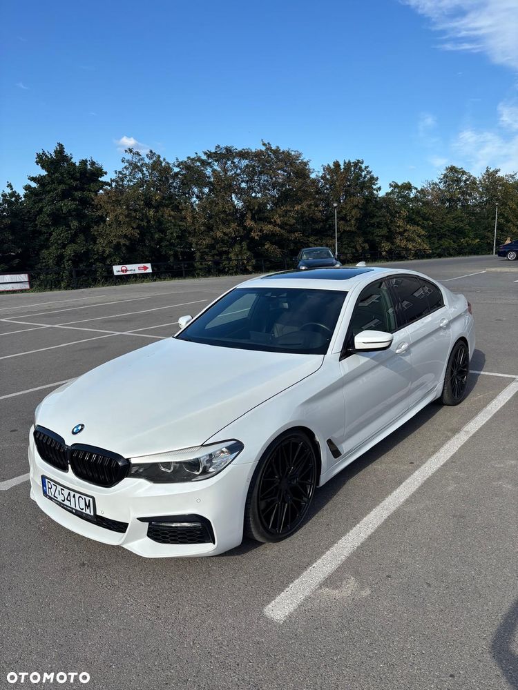 BMW Seria 5 530i xDrive Sport Line - 4