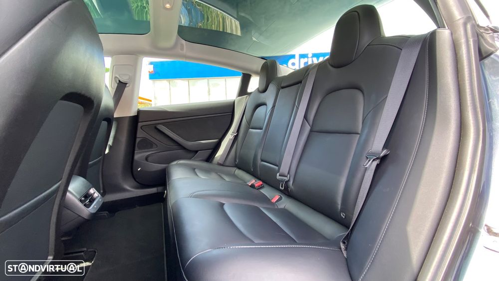 Tesla Model 3 Standard Range Plus RWD - 24