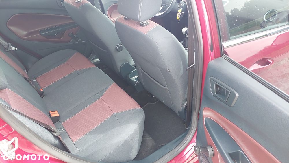 Ford Fiesta - 11