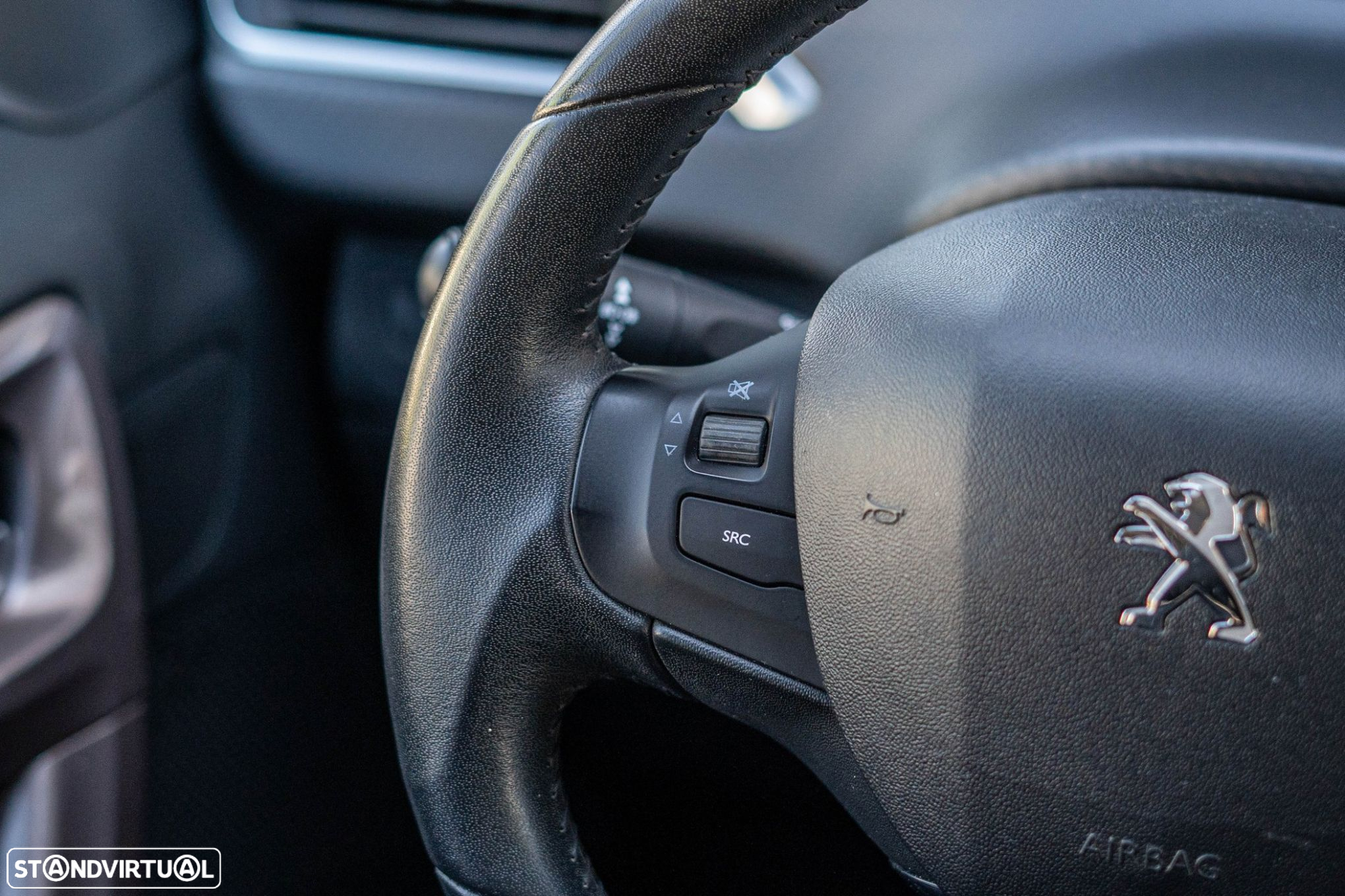 Peugeot 2008 1.2 PureTech Style - 11