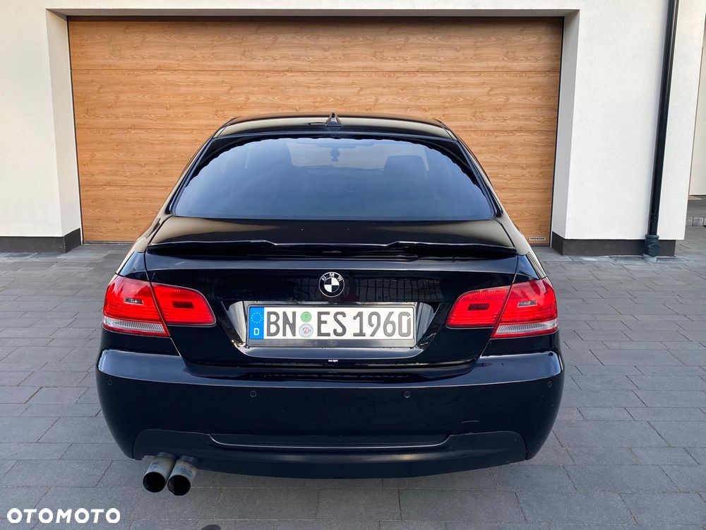 BMW Seria 3 320i Edition Exclusive - 11