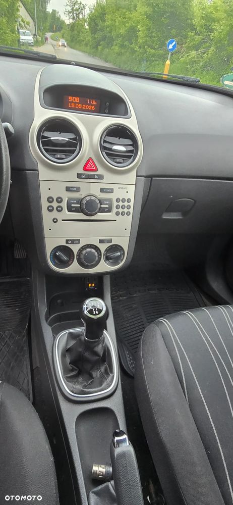 Opel Corsa 1.2 16V - 11