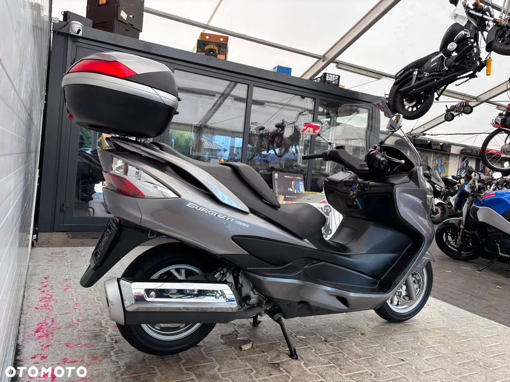Suzuki Burgman - 10