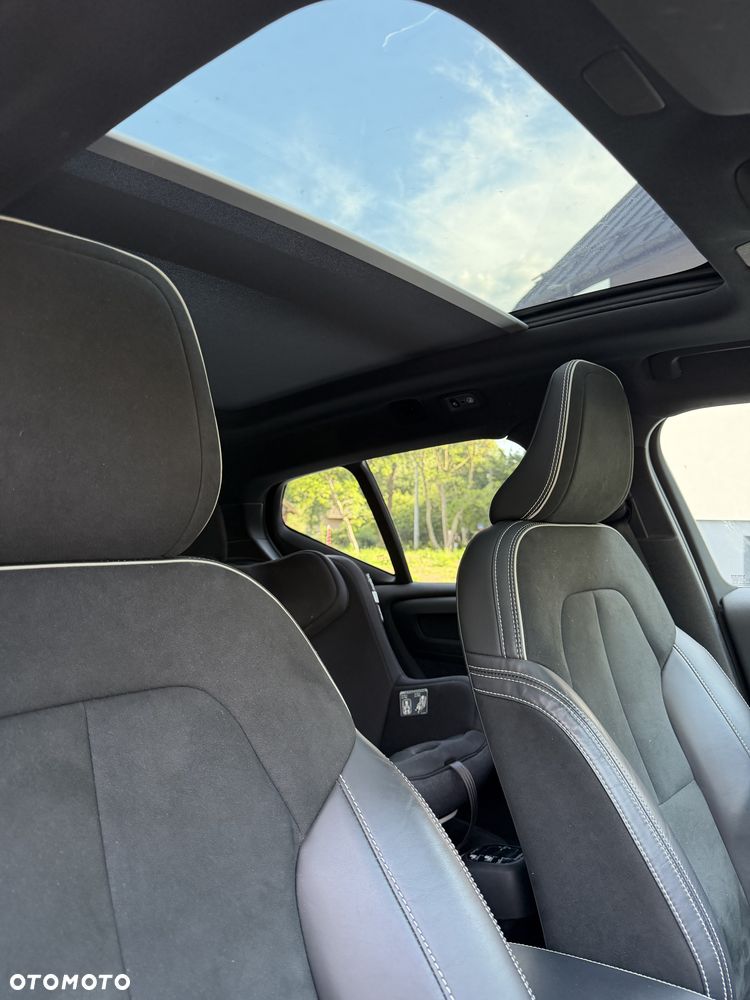 Volvo XC 40 T5 AWD R-Design - 12