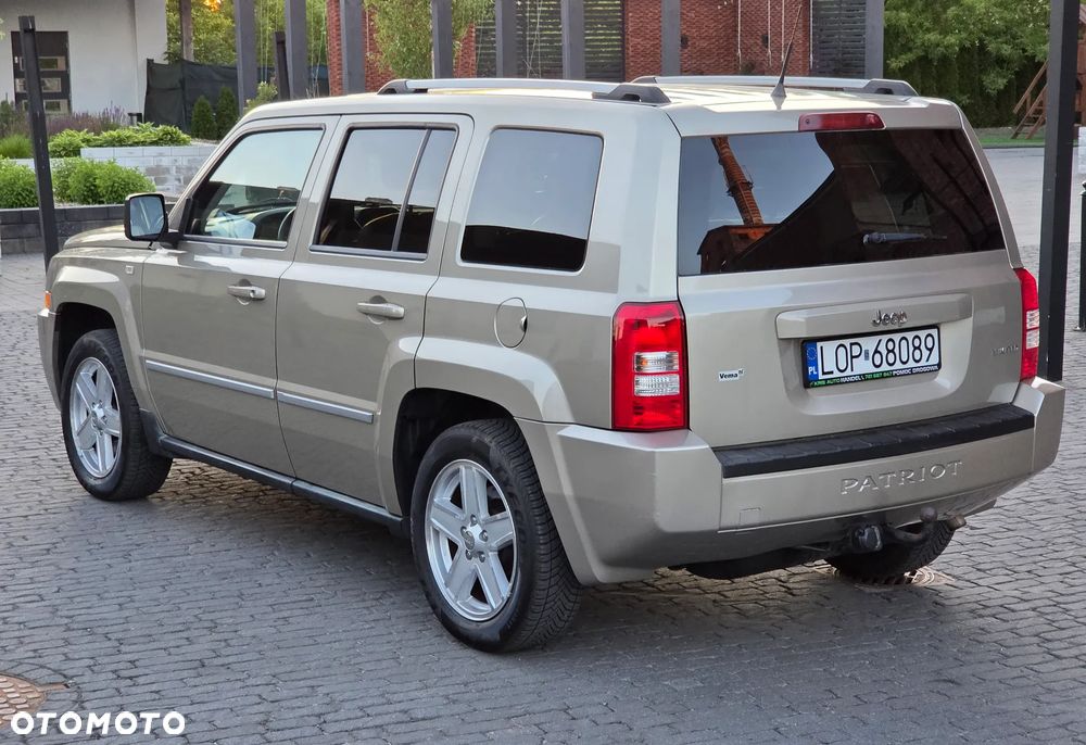 Jeep Patriot - 12