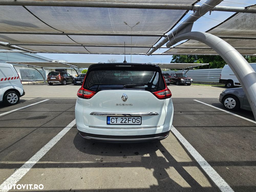 Renault Grand Scenic - 9