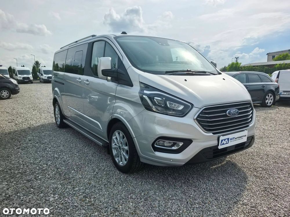 Ford Tourneo Custom - 20