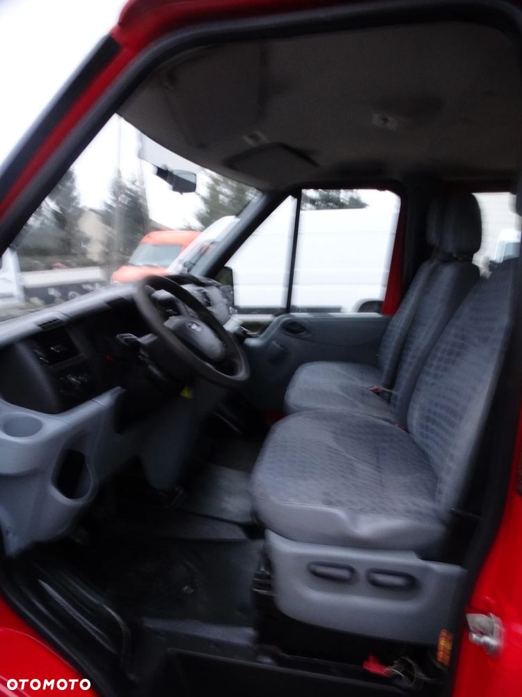 Ford Transit - 10