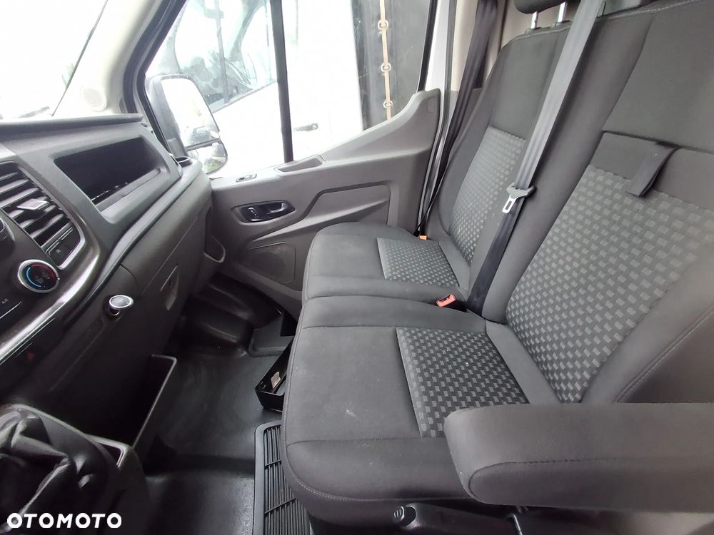 Ford Transit - 14