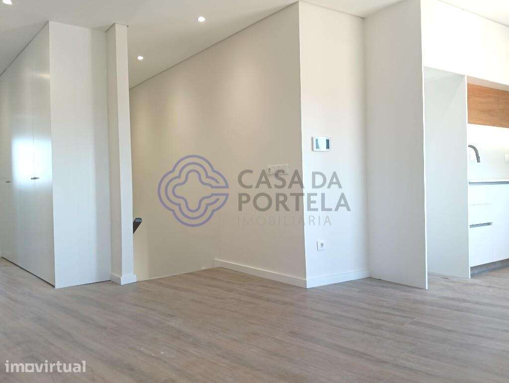 Oportunidade, andar moradia T2+1 para venda, exterior com 150m2 renova - Grande imagem: 5/25